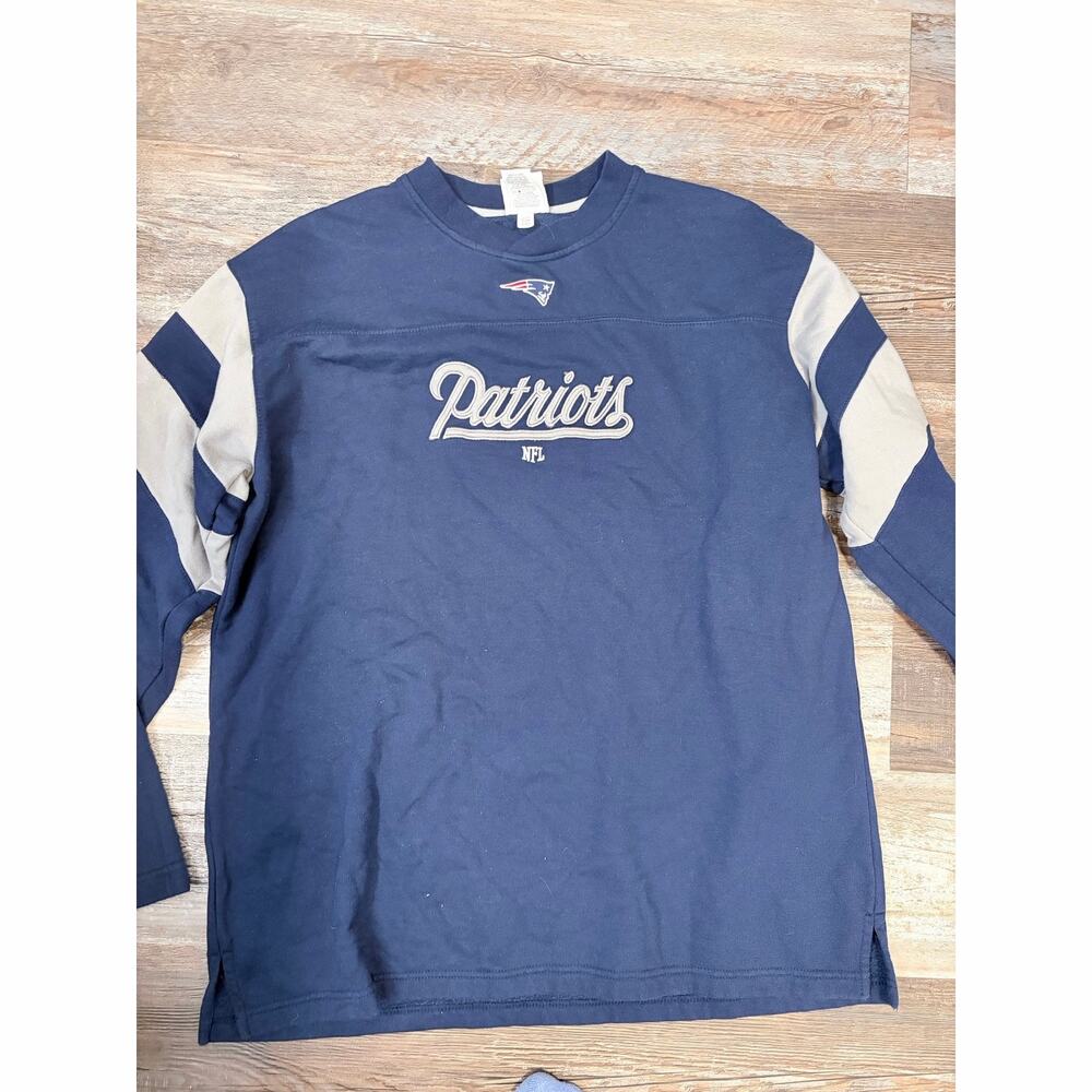 NFL Team VINTAGE New England Patriots EMBROIDERED sweatshirt NAVY SZ XL